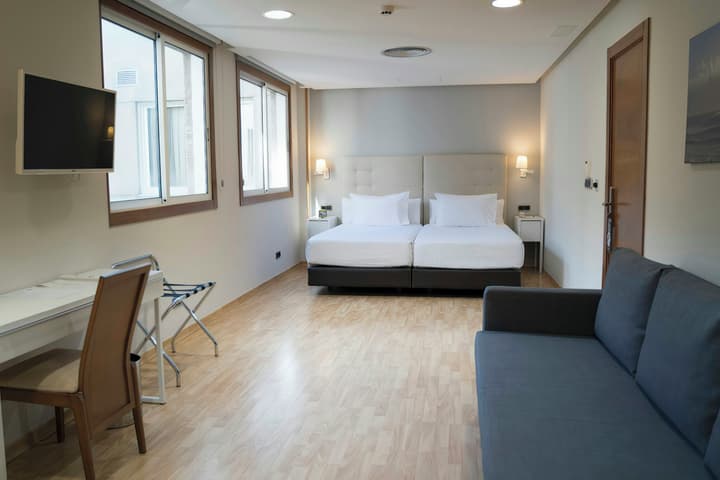 Hotel Sercotel Tres Luces