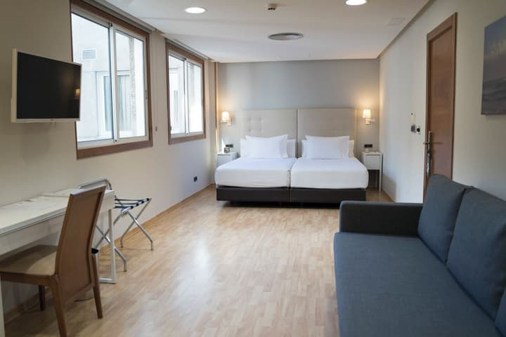 Hotel Sercotel Tres Luces