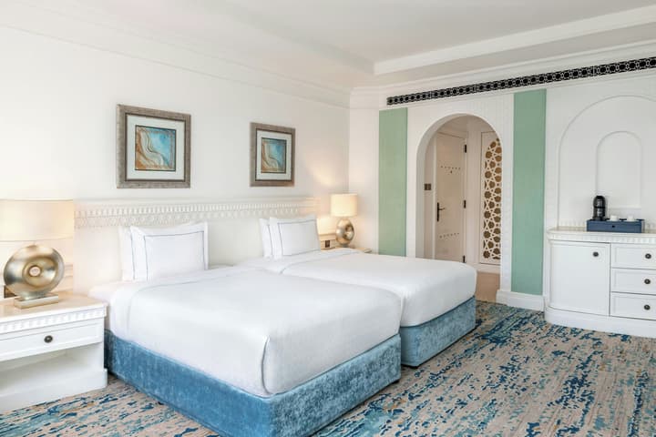 Al Habtoor Grand Resort, Autograph Collection®