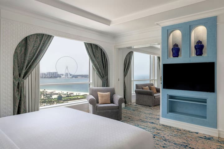 Al Habtoor Grand Resort, Autograph Collection®