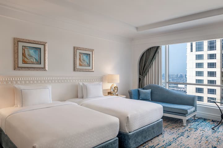 Al Habtoor Grand Resort, Autograph Collection®