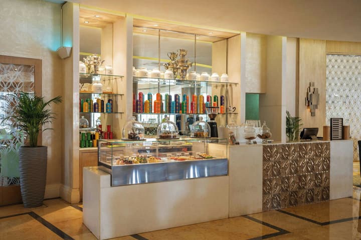 Al Habtoor Grand Resort, Autograph Collection®