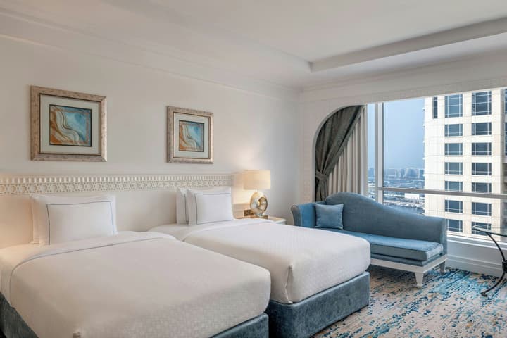 Al Habtoor Grand Resort, Autograph Collection®