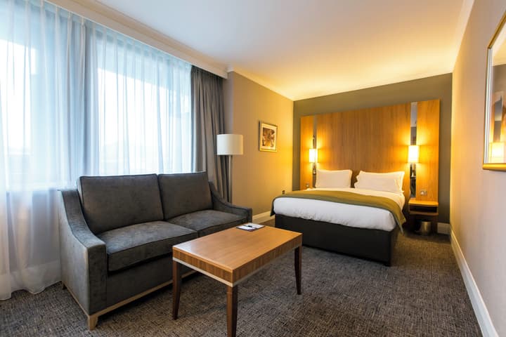 Crowne Plaza London Ealing by IHG
