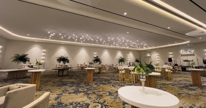 Tikal Futura Hotel & Convention Center