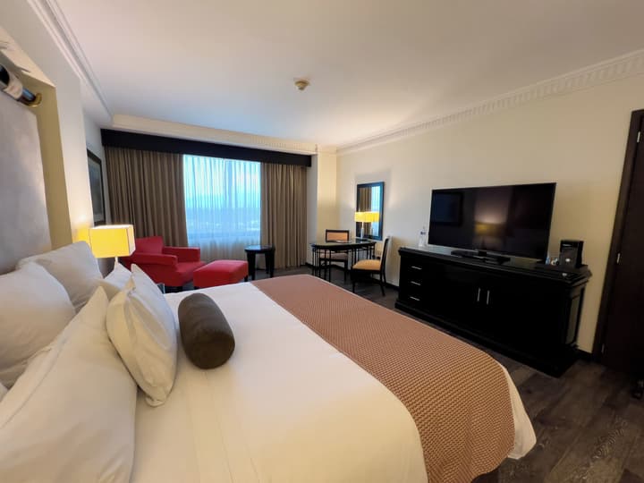 Tikal Futura Hotel & Convention Center