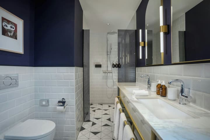 Neues Schloss Privat Hotel Zurich, Autograph Collection