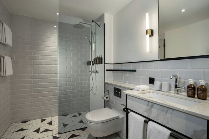 Neues Schloss Privat Hotel Zurich, Autograph Collection