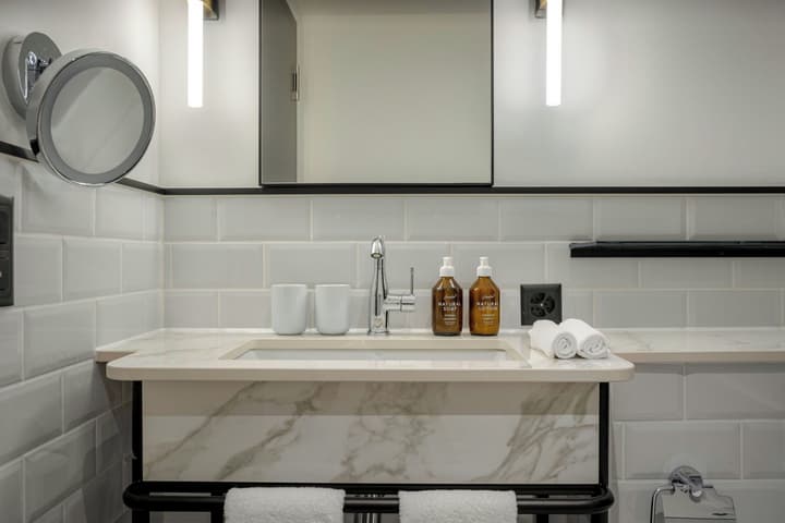 Neues Schloss Privat Hotel Zurich, Autograph Collection