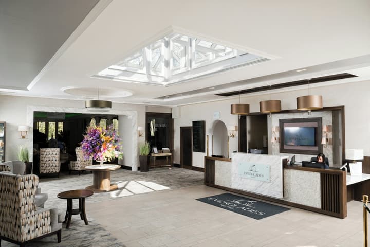 Everglades Hotel