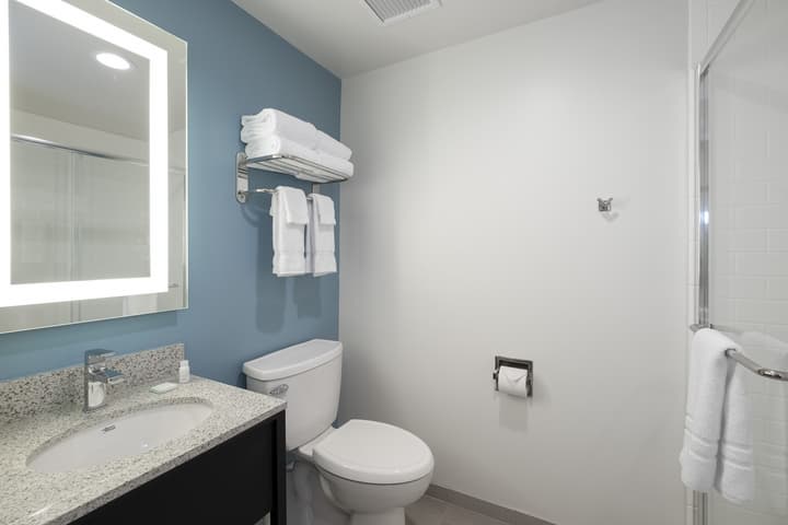 Hotel Saint Clair- Magnificent Mile