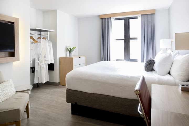 Hotel Saint Clair- Magnificent Mile