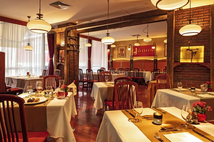 Hotel Charles