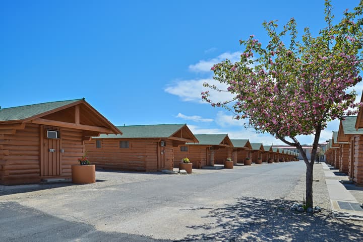 Buffalo Bill Village Cabins