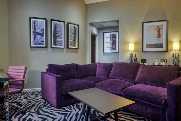 DoubleTree by Hilton Edinburgh City Centre