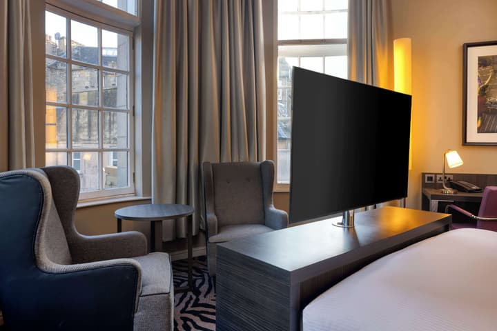 DoubleTree by Hilton Edinburgh City Centre