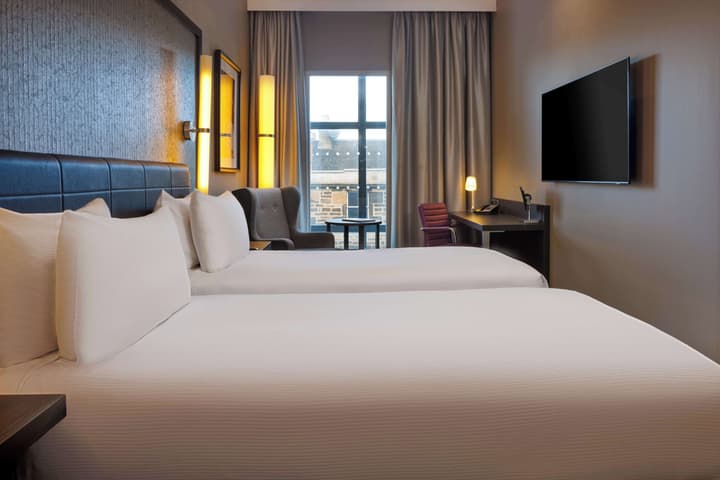 DoubleTree by Hilton Edinburgh City Centre