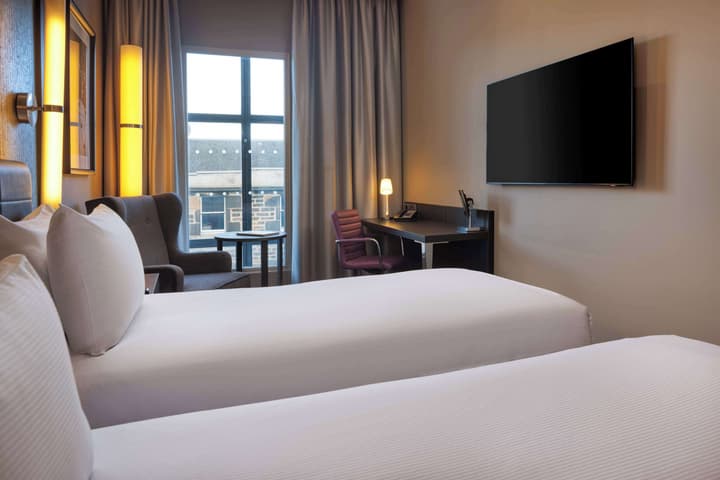 DoubleTree by Hilton Edinburgh City Centre
