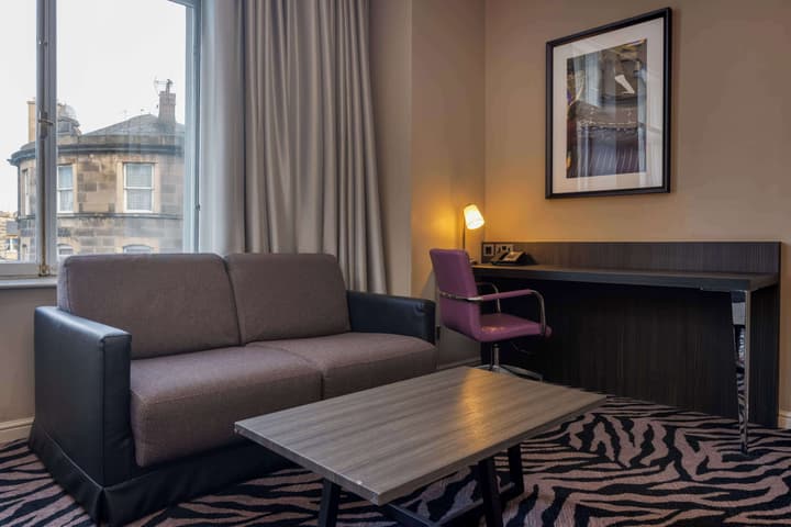 DoubleTree by Hilton Edinburgh City Centre