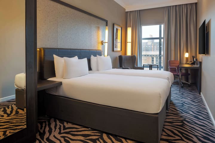 DoubleTree by Hilton Edinburgh City Centre