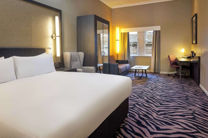 DoubleTree by Hilton Edinburgh City Centre