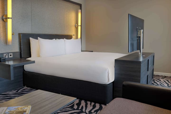 DoubleTree by Hilton Edinburgh City Centre