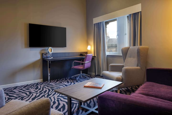 DoubleTree by Hilton Edinburgh City Centre