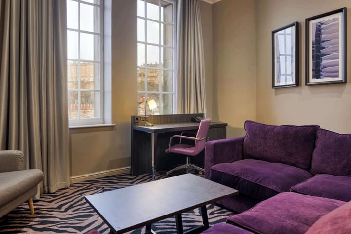 DoubleTree by Hilton Edinburgh City Centre