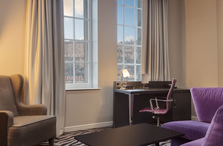 DoubleTree by Hilton Edinburgh City Centre
