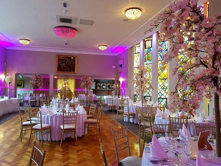 Castle Oaks House Hotel
