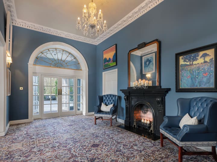 Castle Oaks House Hotel