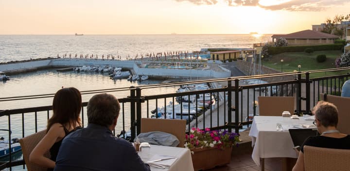 Sunbay Park Hotel