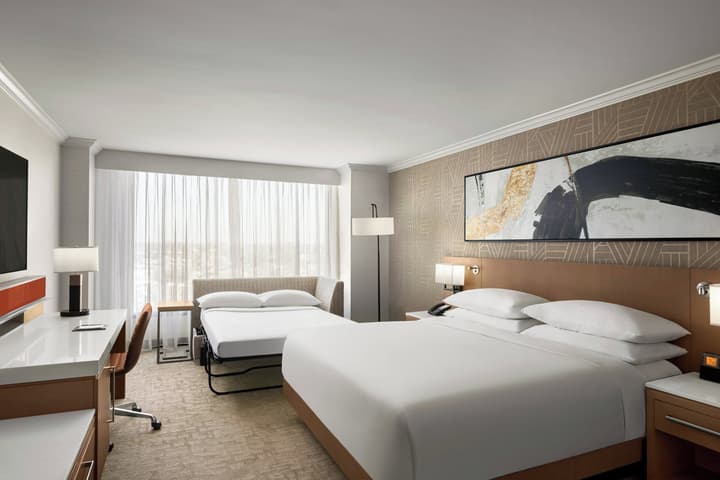 Delta Hotels by Marriott Anaheim Garden Grove