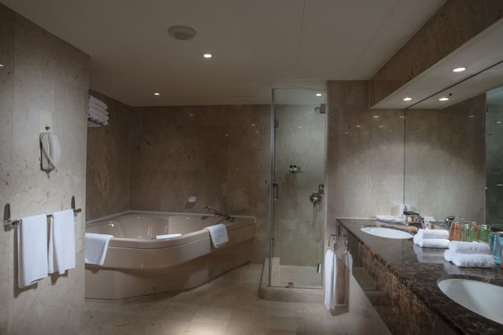 Crowne Plaza Muscat by IHG