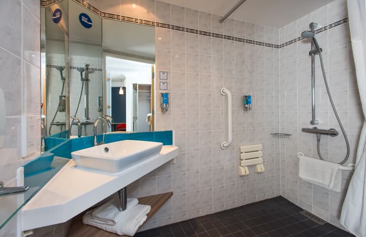 Holiday Inn Express Edinburgh - Leith Waterfront by IHG