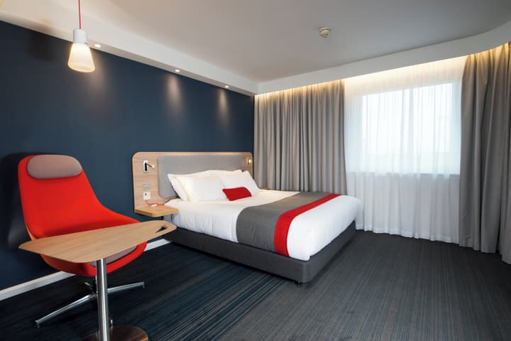 Holiday Inn Express Glasgow Airport by IHG