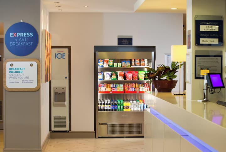 Holiday Inn Express Glasgow Airport by IHG