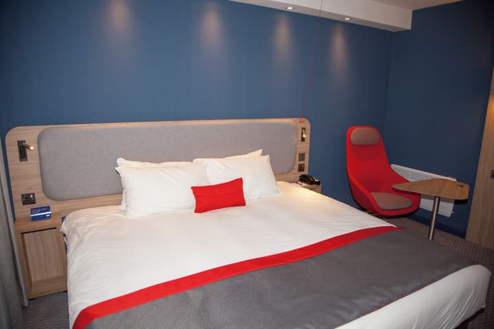Holiday Inn Express Cardiff Bay by IHG