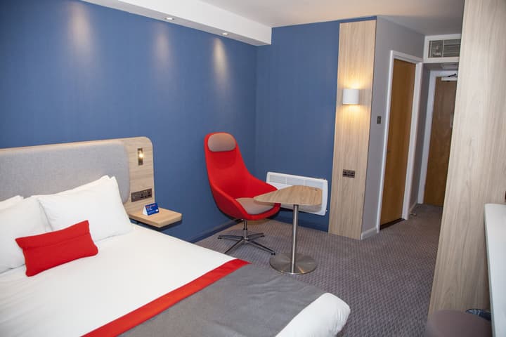 Holiday Inn Express Cardiff Bay by IHG