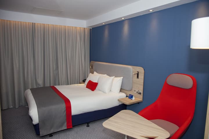 Holiday Inn Express Cardiff Bay by IHG