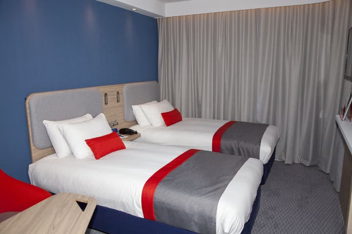 Holiday Inn Express Cardiff Bay by IHG