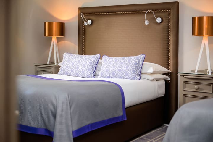 Meadowlands Hotel
