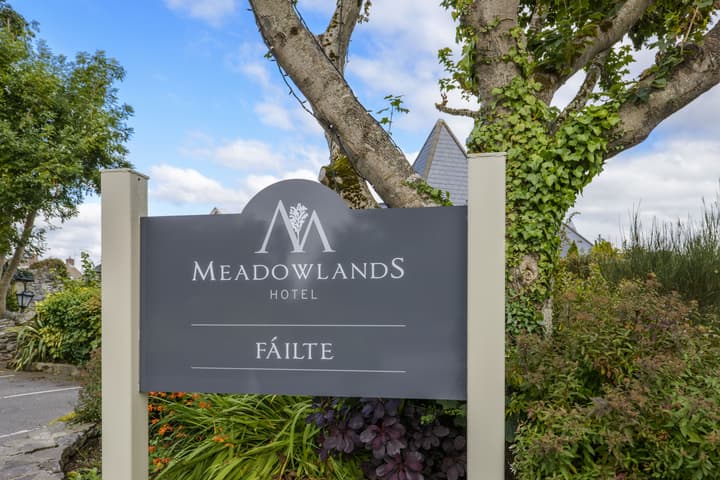 Meadowlands Hotel