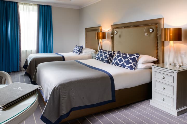 Meadowlands Hotel