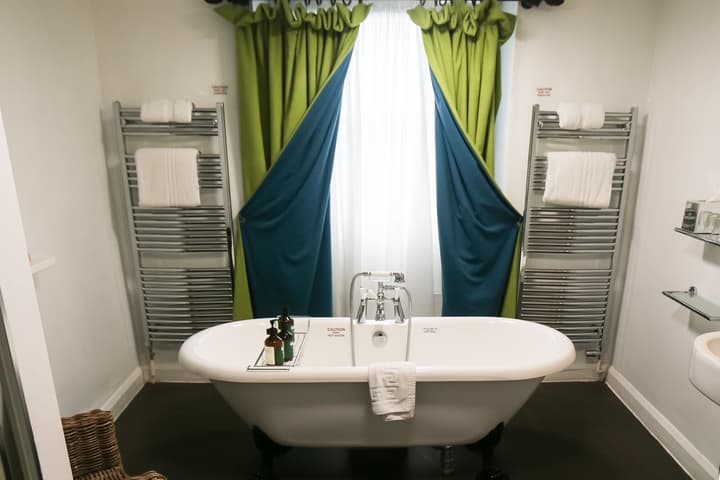 voco Oxford Spires by IHG