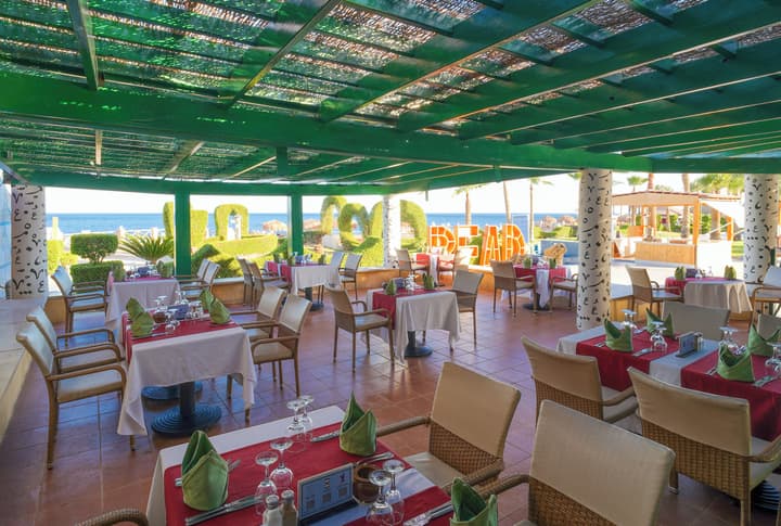 Safir Sharm Waterfalls Resort