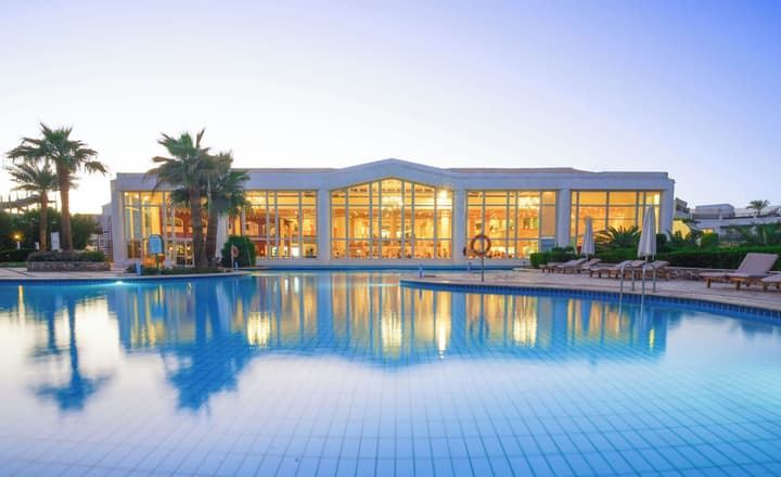 Safir Sharm Waterfalls Resort