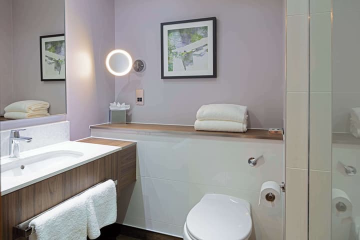 DoubleTree by Hilton Edinburgh Airport