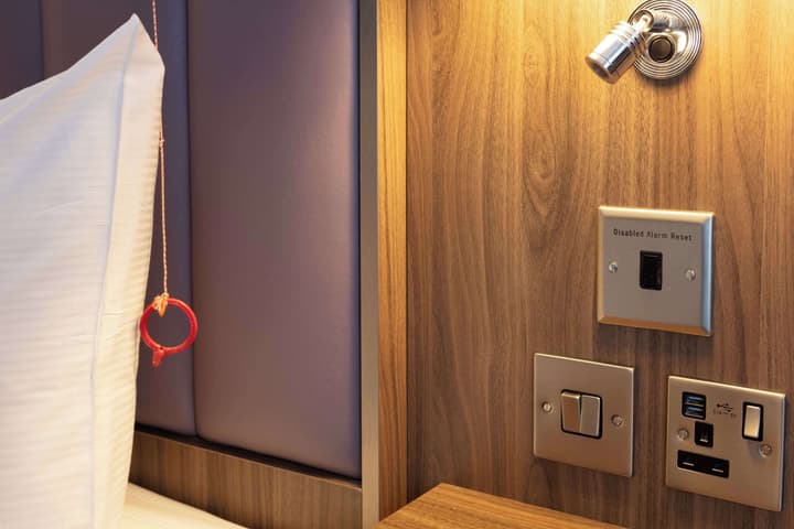 DoubleTree by Hilton Edinburgh Airport
