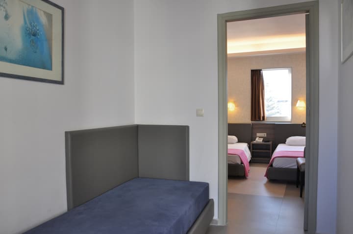Astron Hotel